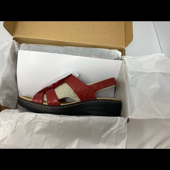 Clarks | Shoes | Clarks Collection Merliah Sheryl Floral Sandal | Poshmark